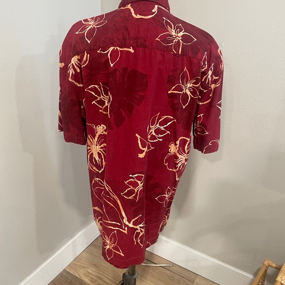Vintage Hawaiian Shirt - Picture 2 of 3